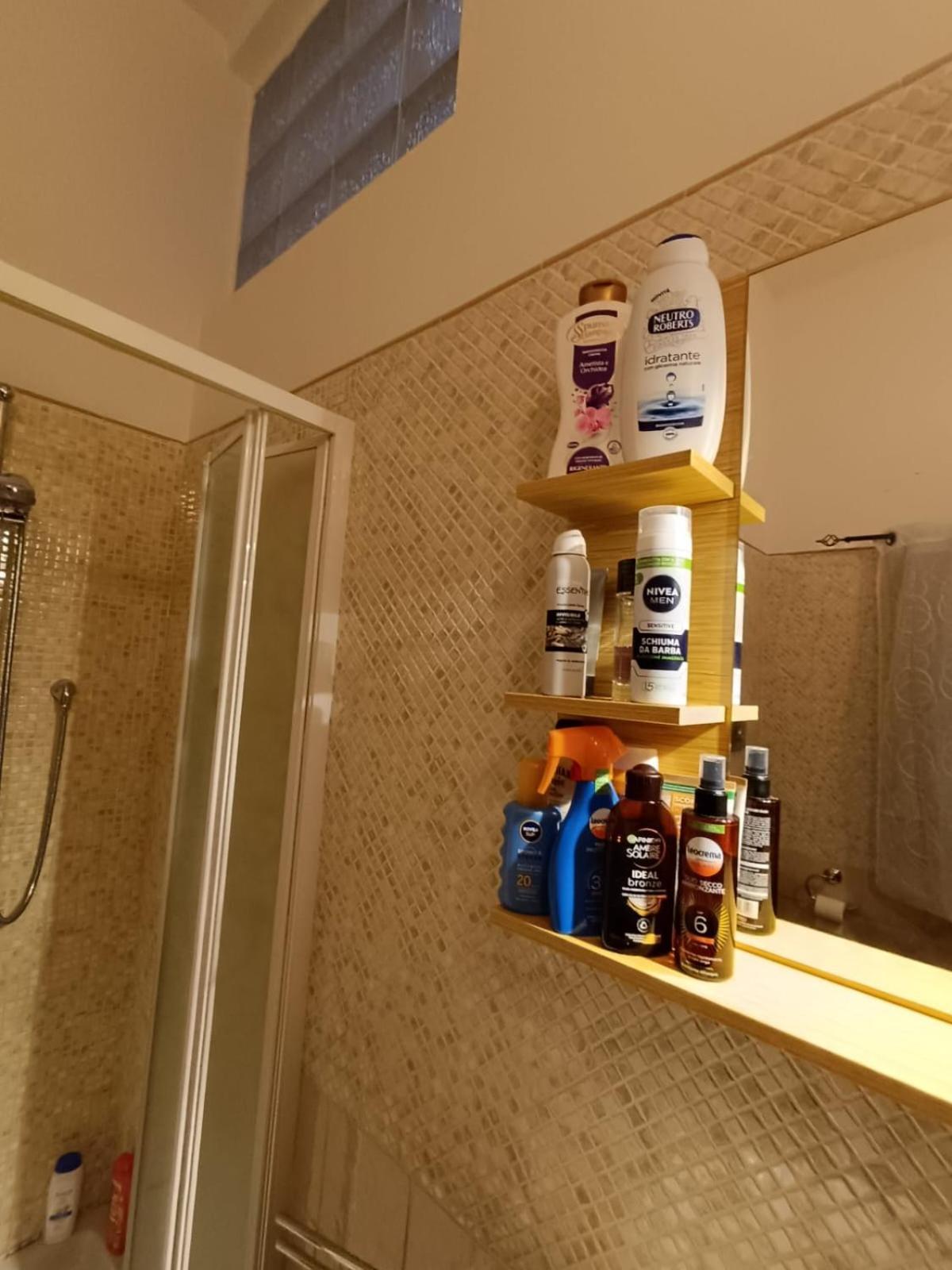 Guest house Orchidea Stanza Privata In Condiviso 